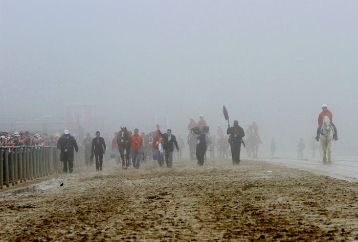 fog before the 2018 preakness